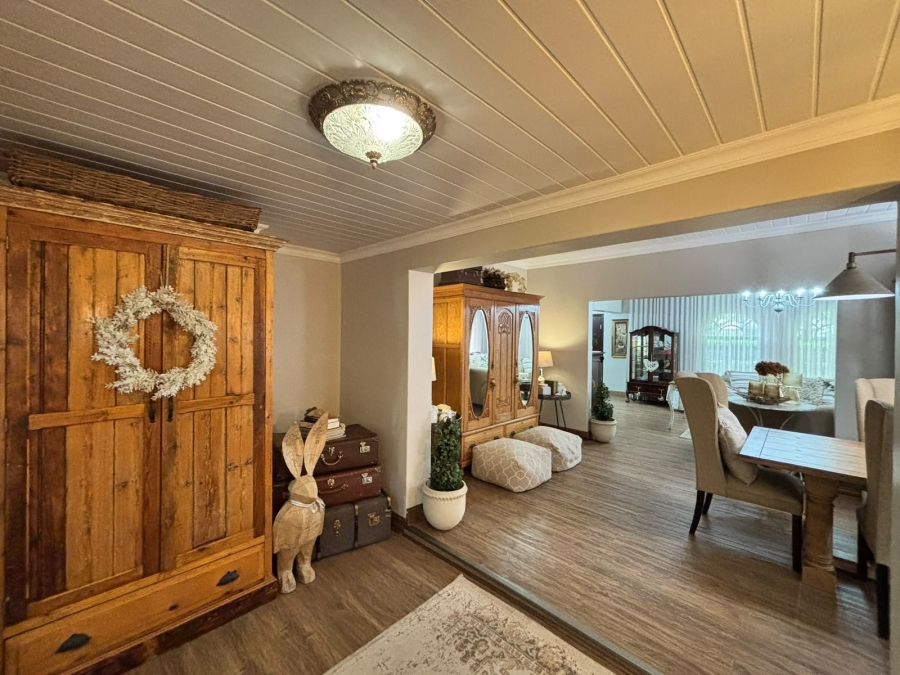 4 Bedroom Property for Sale in Grimbeeck Park North West